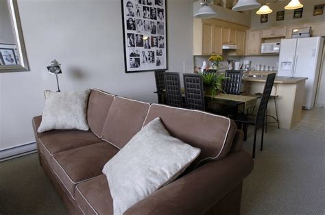 407rentals|APARTMENT 407 .